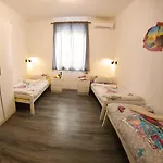 Croparadise Hostel Split