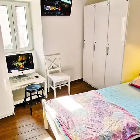Croparadise Hostel