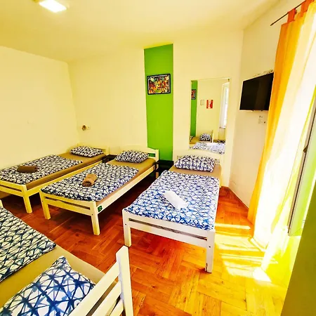 Hostel Croparadise