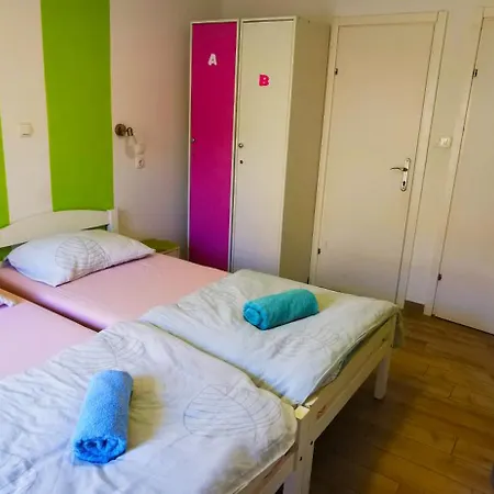 Croparadise Hostel