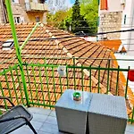 Croparadise Hostal Split