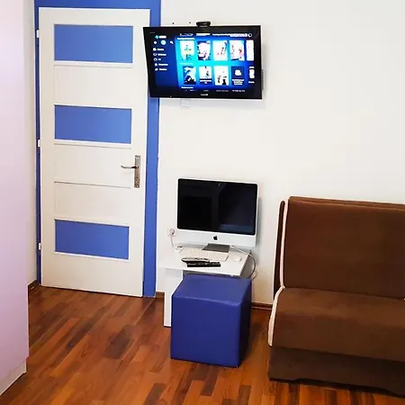 Croparadise Hostal *