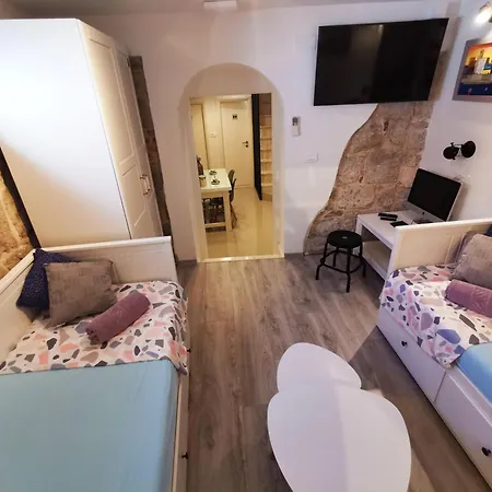 Croparadise Hostel Split