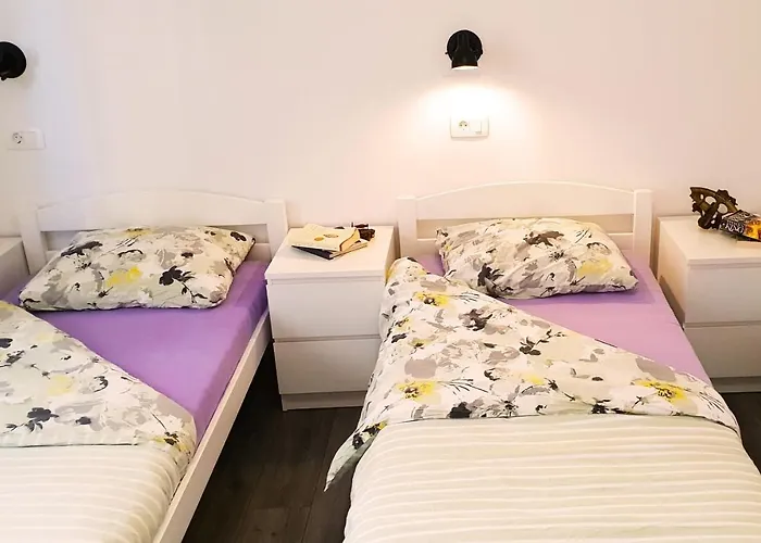 Vandrarhem Croparadise *