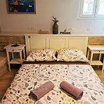 Croparadise Hostel